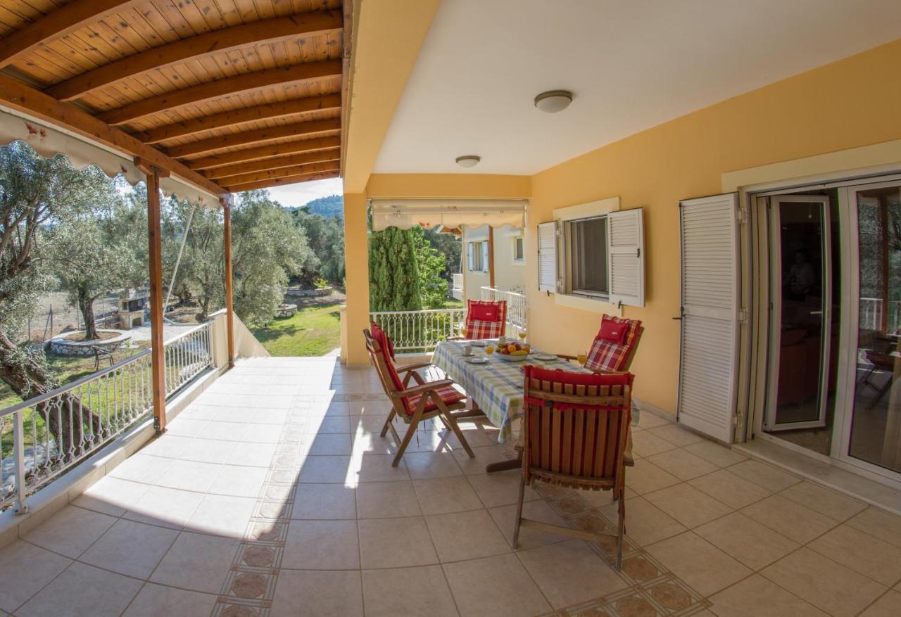 Oli Terra Apartment Lefkada City ภายนอก รูปภาพ