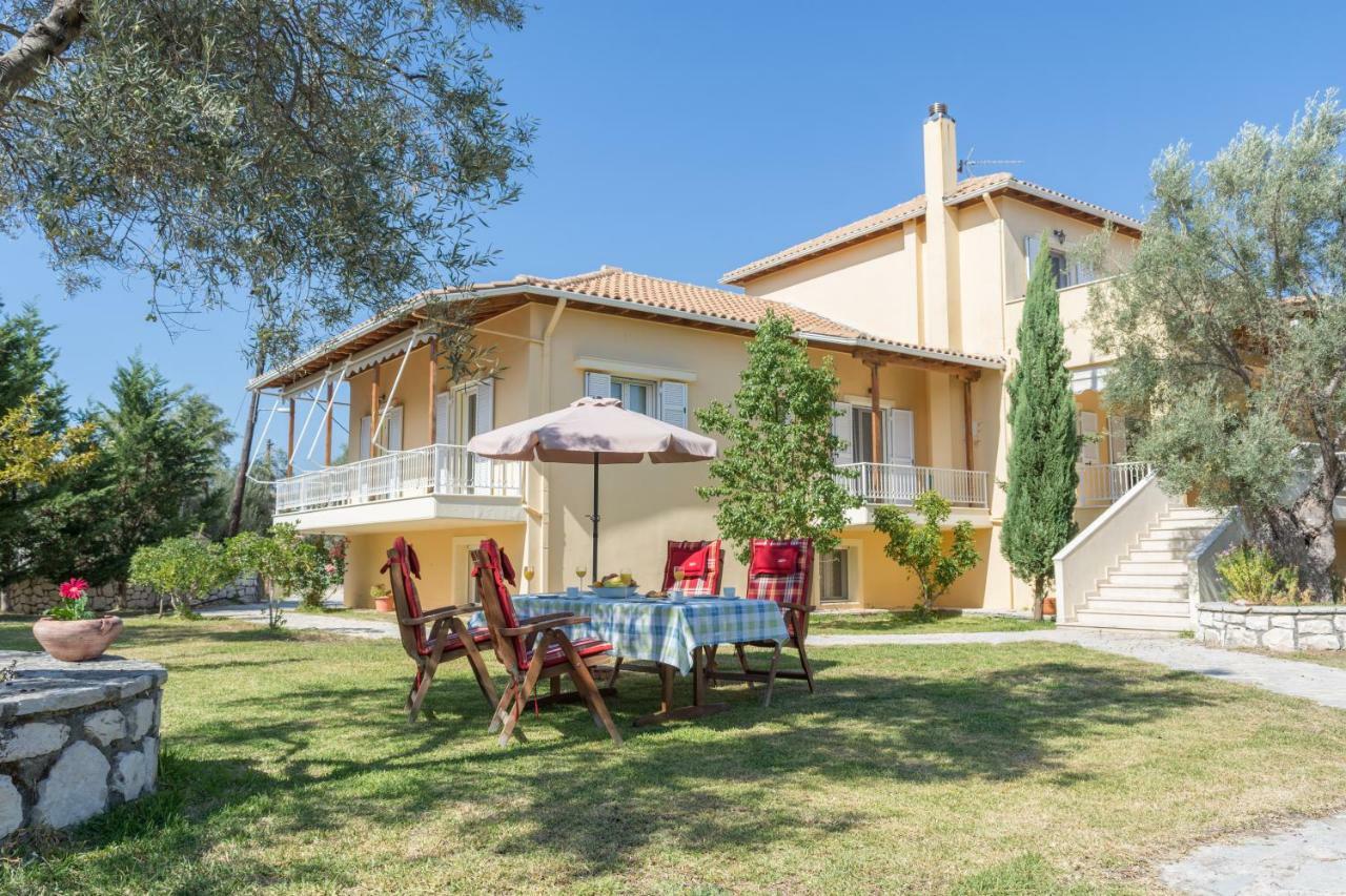 Oli Terra Apartment Lefkada City ภายนอก รูปภาพ